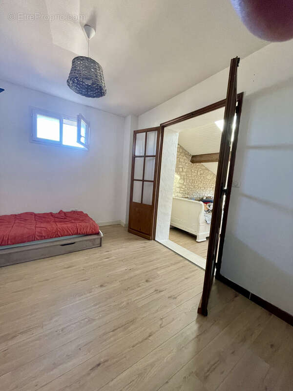 Maison à LES NOUILLERS