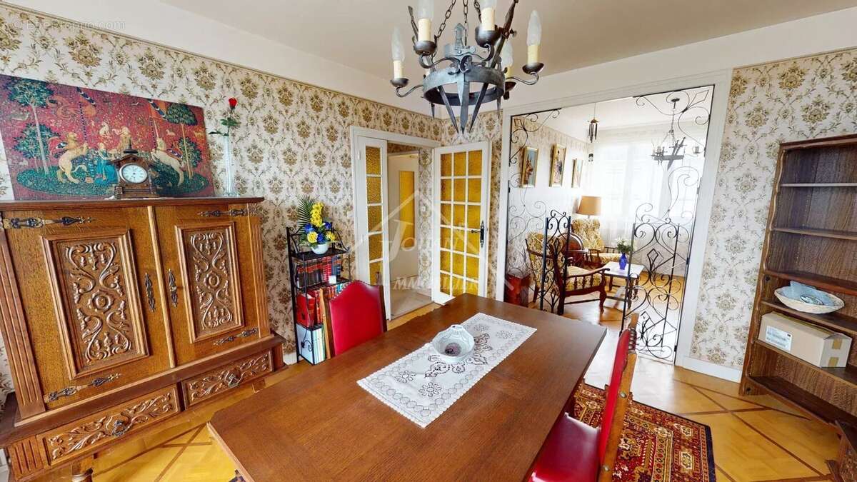 Maison à COMMENTRY