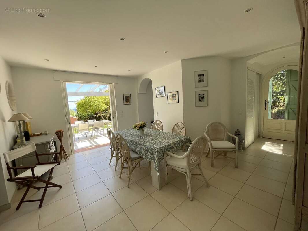 Maison à SAINT-RAPHAEL