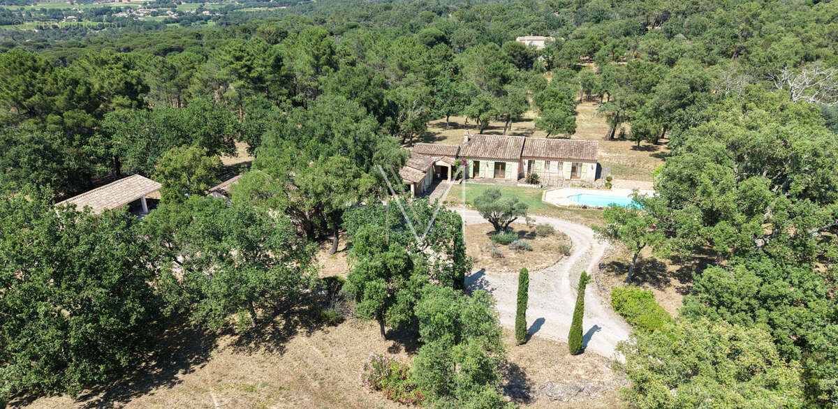 Maison à PLAN-DE-LA-TOUR