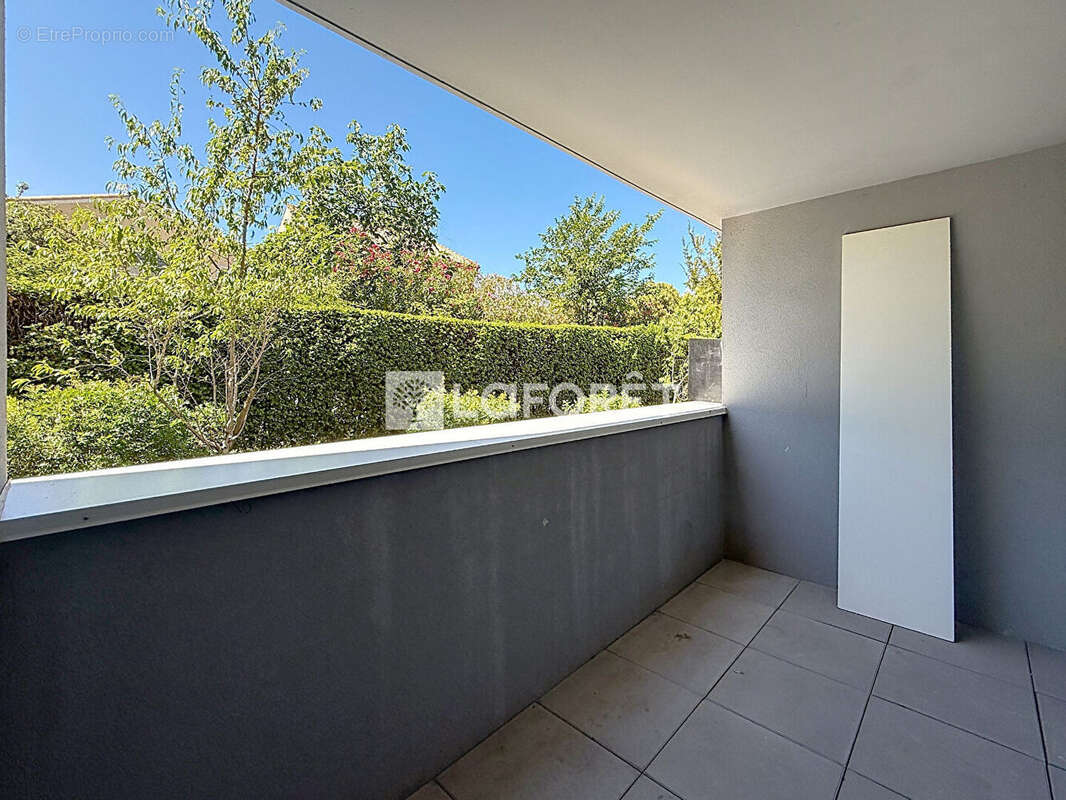 À vendre Appartement T3 avec terrasses et parkings - photo 6