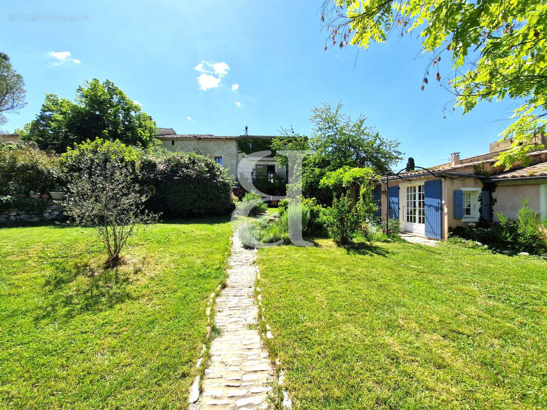 Maison à CURNIER