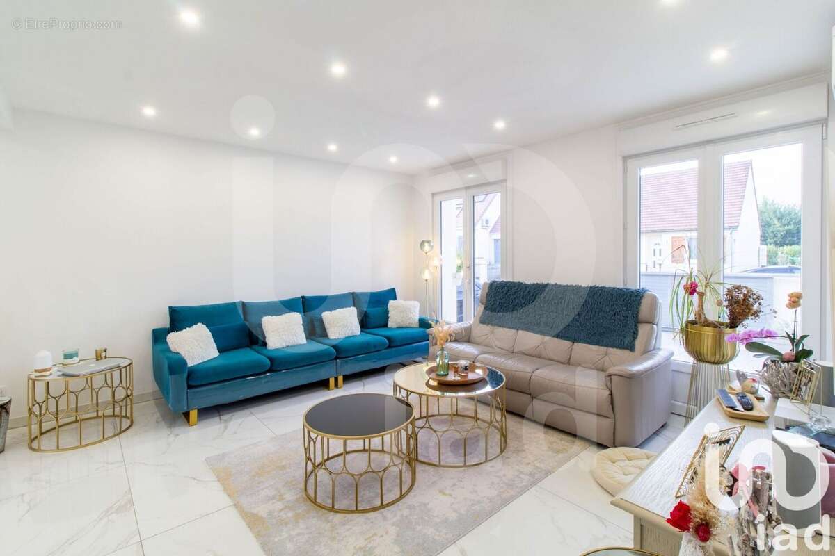 Photo 2 - Maison à THOUROTTE