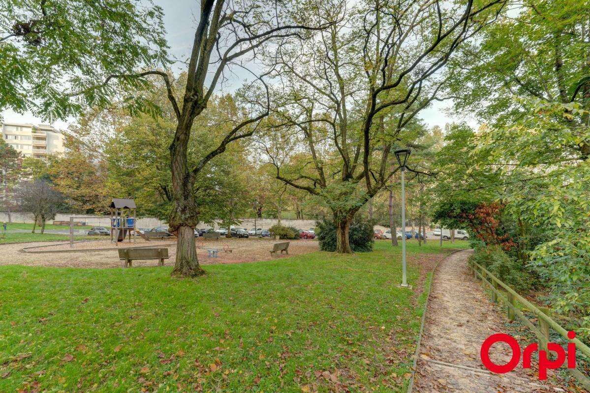 Appartement à CALUIRE-ET-CUIRE