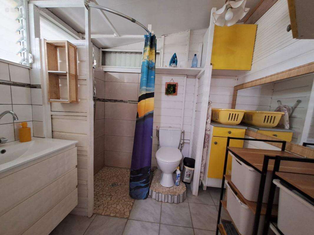 Maison à RIVIERE-PILOTE