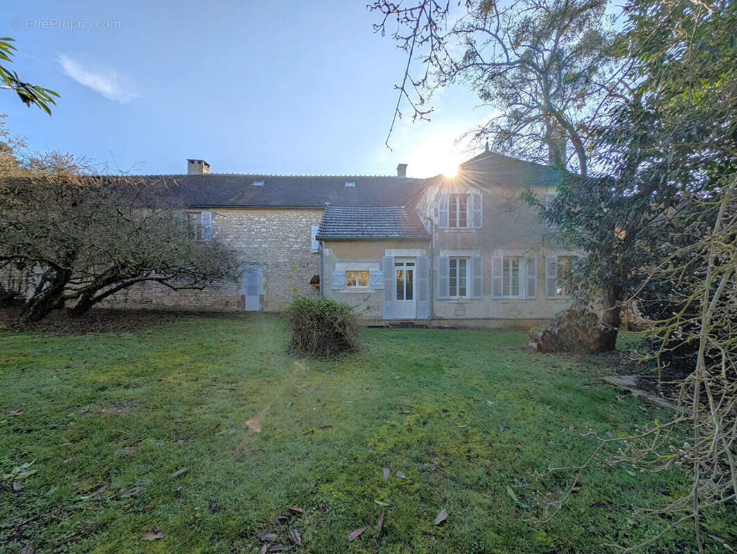 Maison à AUXERRE