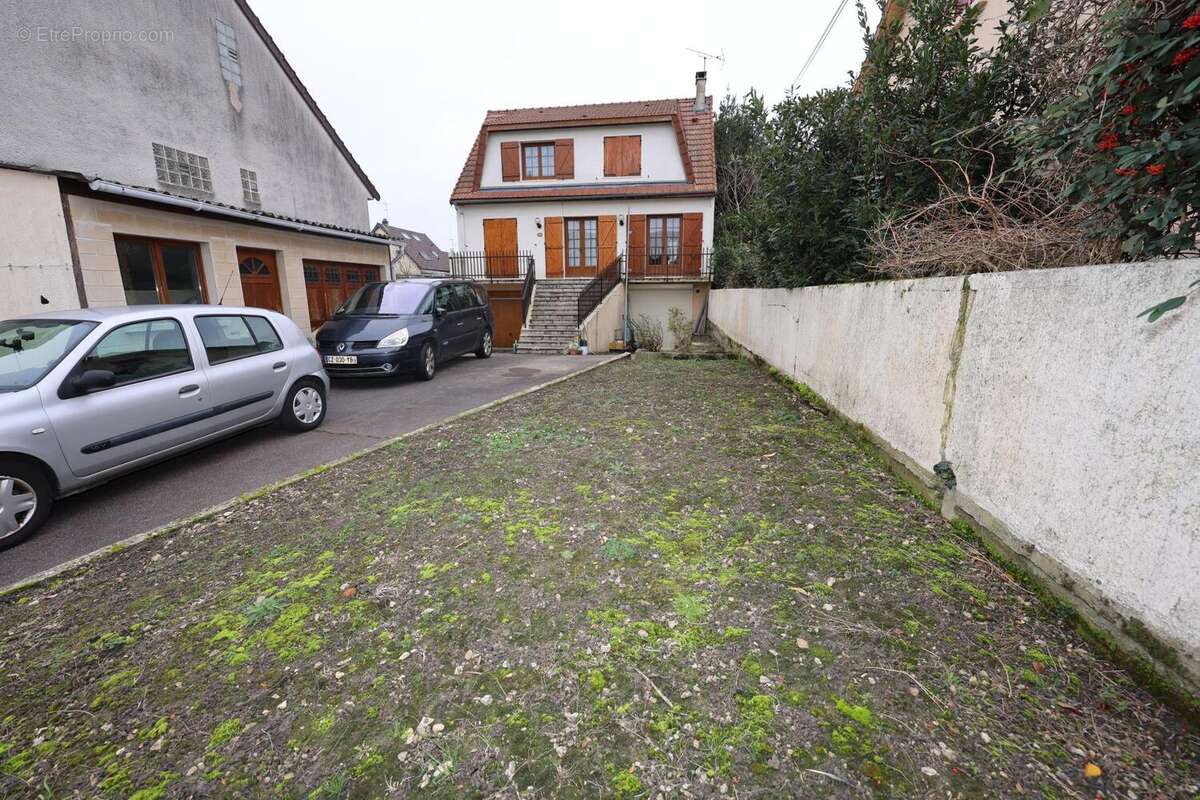 Photo 9 - Maison à MORANGIS