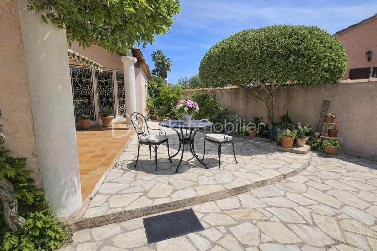 Coup de cœur ! Spacieuse maison familiale avec terrasse et jardin au calme à Fréjus - photo 18