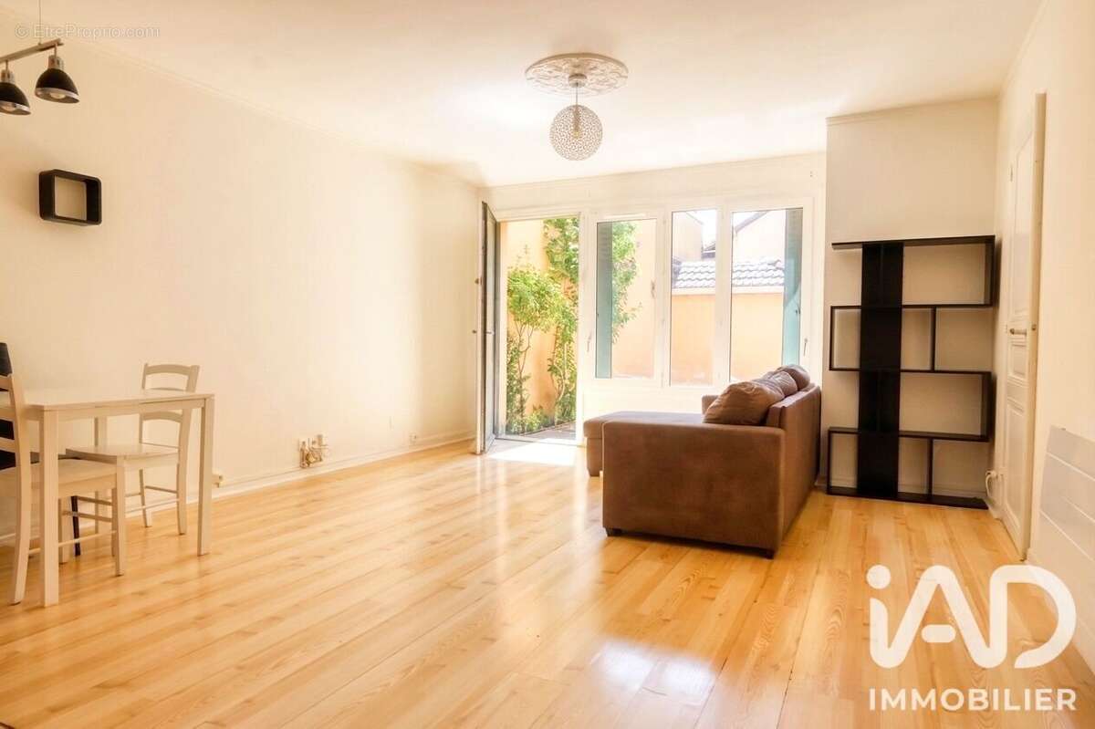 Appartement 58 m² à Bagnolet  - photo 2