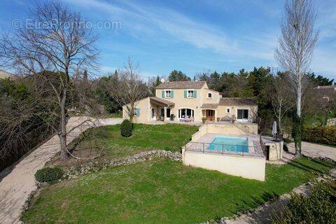 Maison à UZES