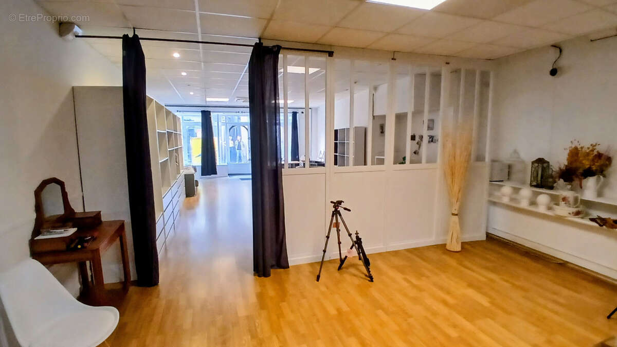 Local commercial - photo 5