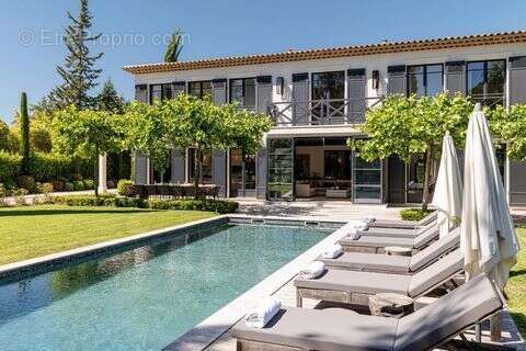 Maison à MOUGINS