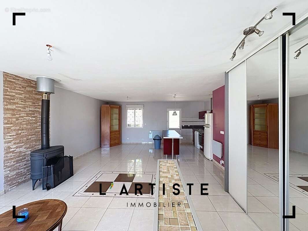 Maison 115 m² à Crosville-La-Vieille  - photo 6