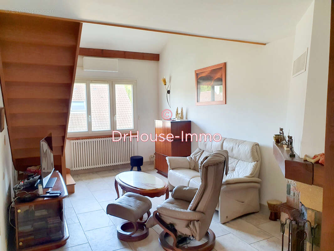 Maison 118 m² à Linas  - photo 15