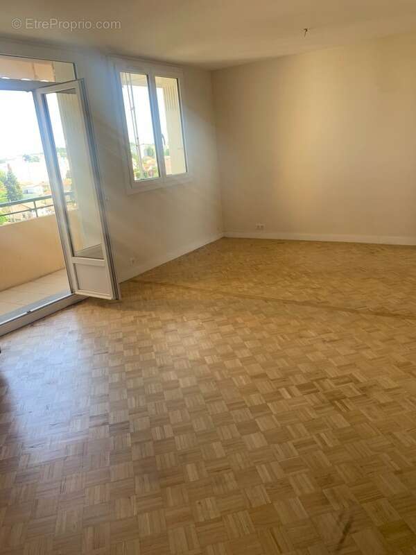 Appartement à BRON