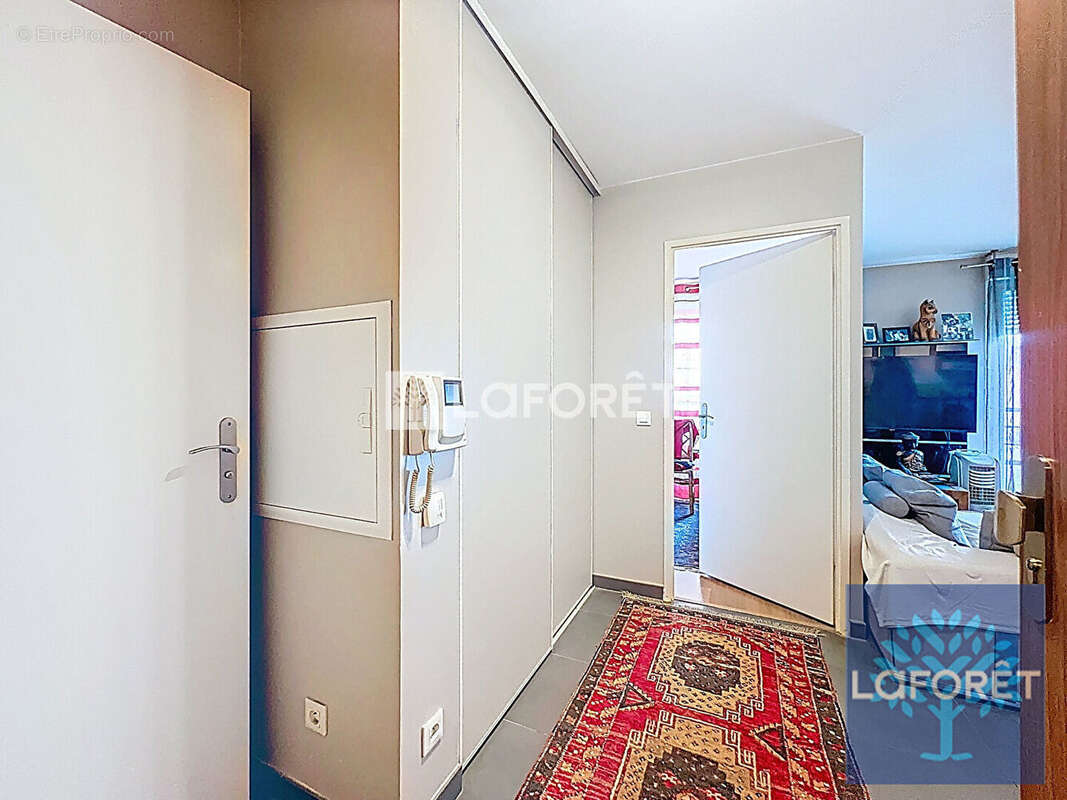 Appartement à VIGNEUX-SUR-SEINE