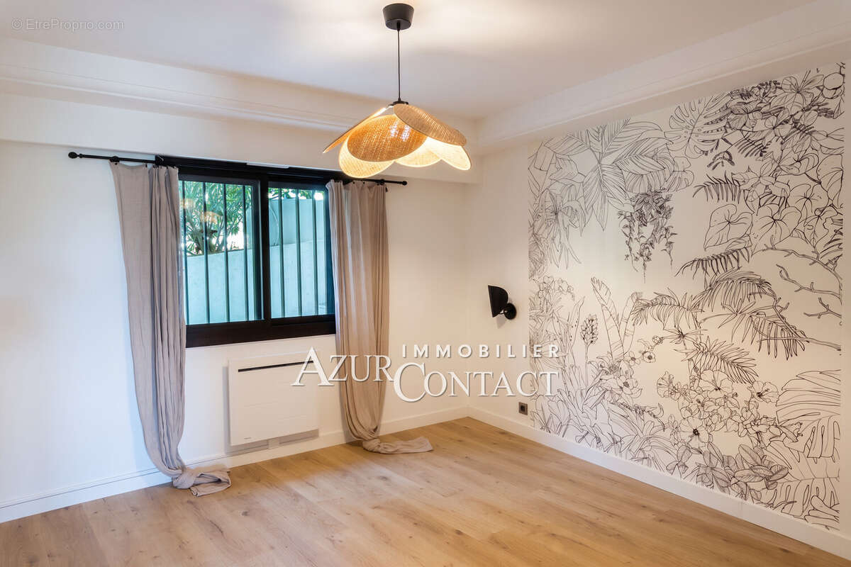 Appartement à MOUGINS