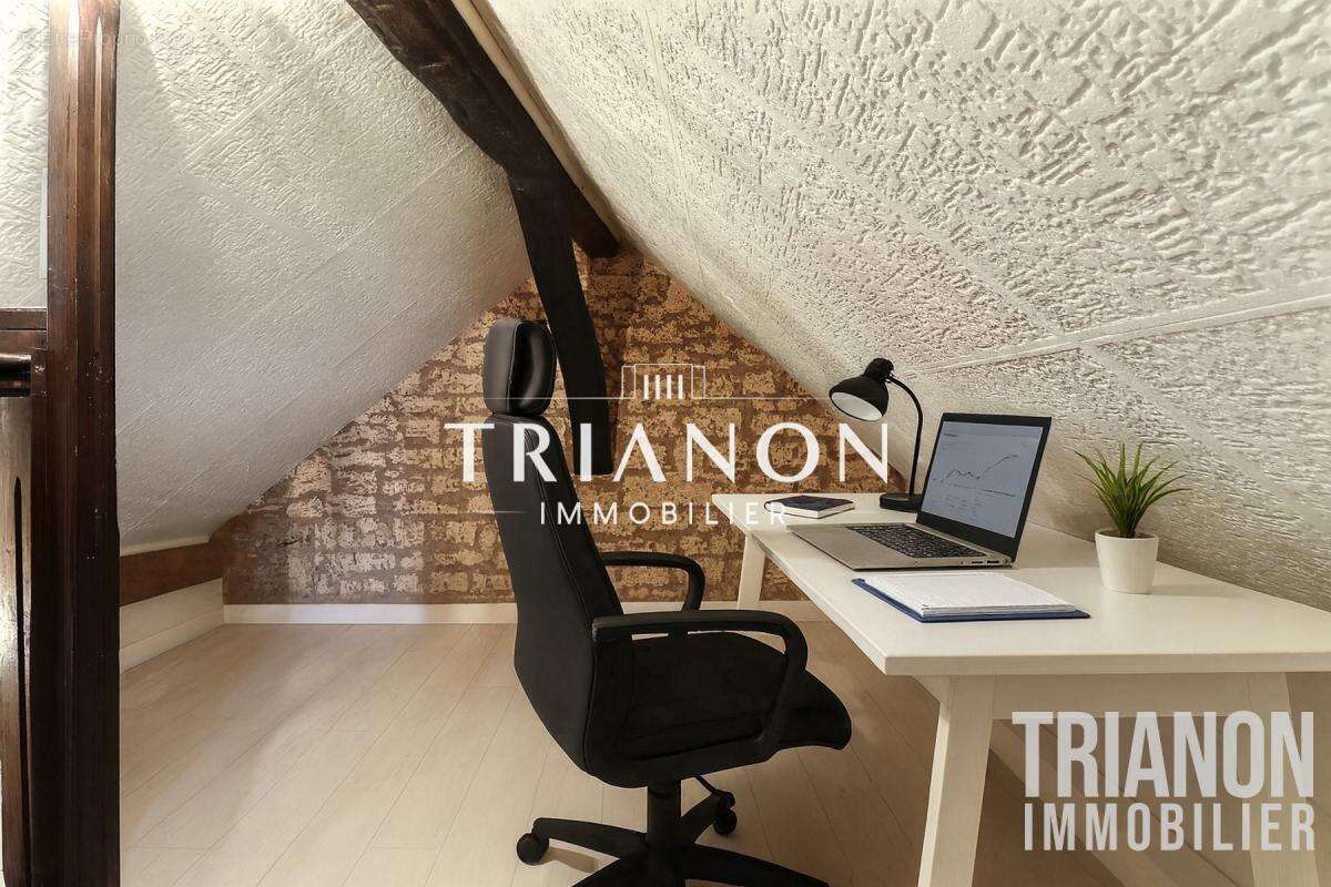Appartement à VAUX-SUR-SEINE