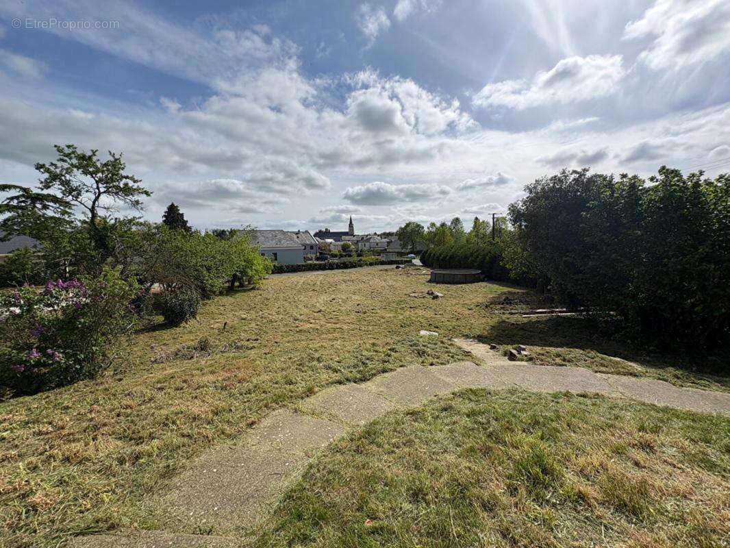 Maison avec fort potentiel , sous-sol complet et 1 800 m² de terrain constructible - photo 17
