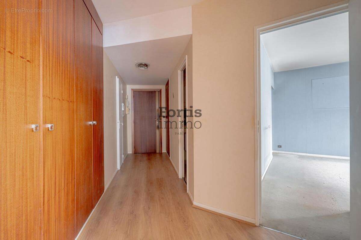 Appartement à PARIS-4E