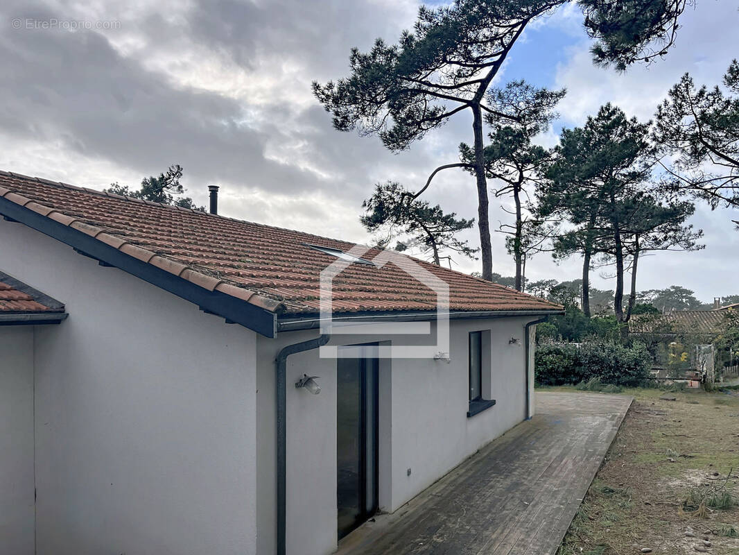 Maison à LACANAU