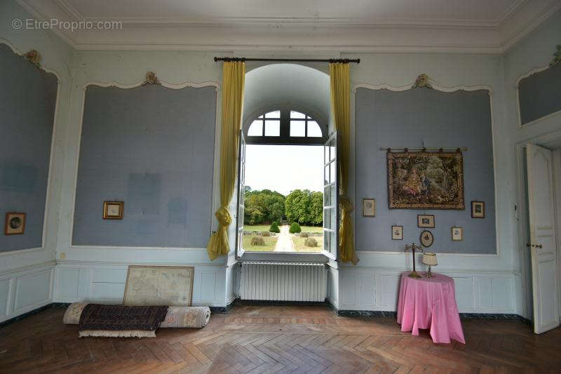 Maison à SAINT-JEAN-D'ANGELY