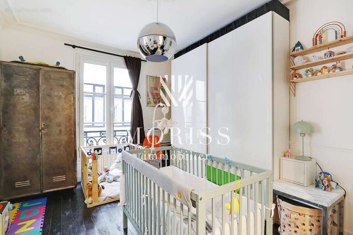 Appartement à PARIS-11E