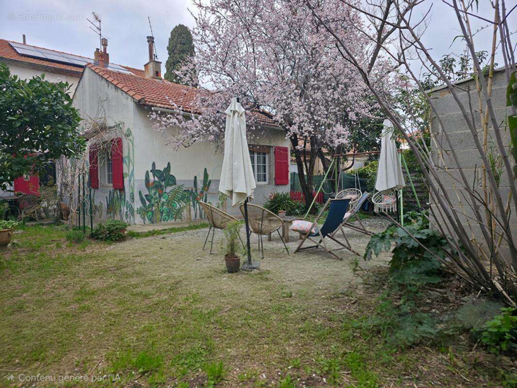 Maison La Seyne Sur Mer 6 pièce(s) 160 m2 a 489000 EUR - photo 5