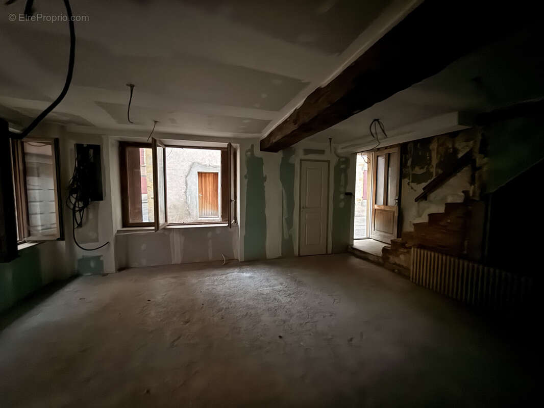Maison à CHARLIEU