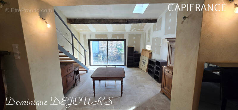 Maison à SAINT-MAURICE-EN-CHALENCON