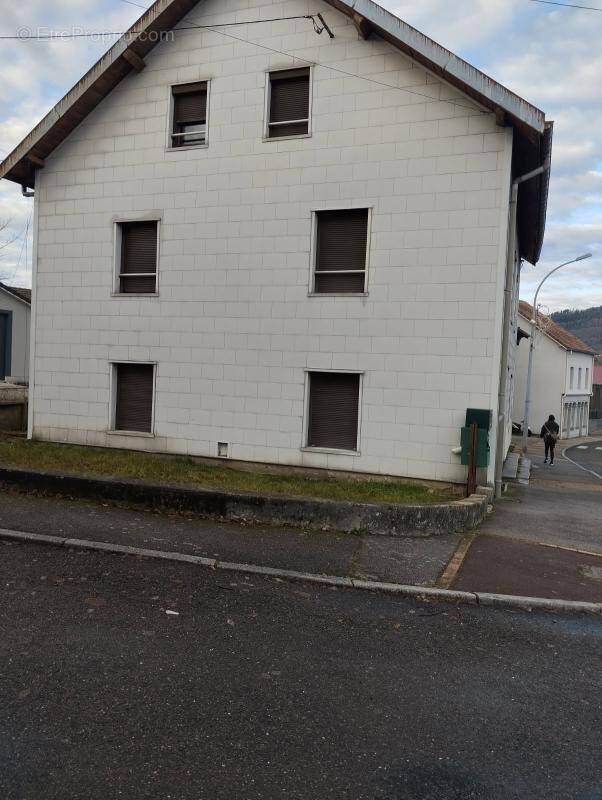 Maison à LE THILLOT