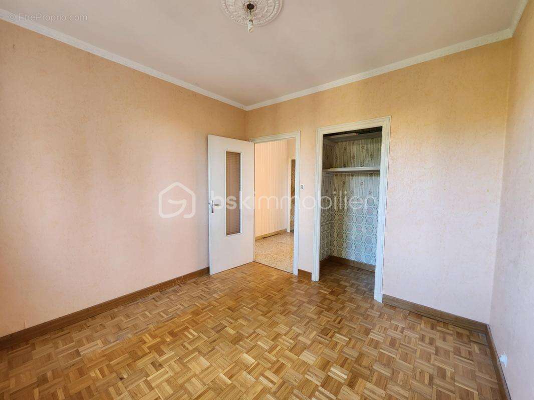 Maison à MONTELIMAR