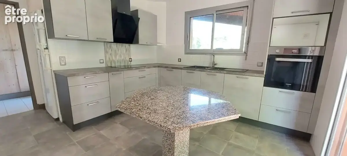 Maison T7 à Beaupuy - Habitation ou profession libérale - photo 7
