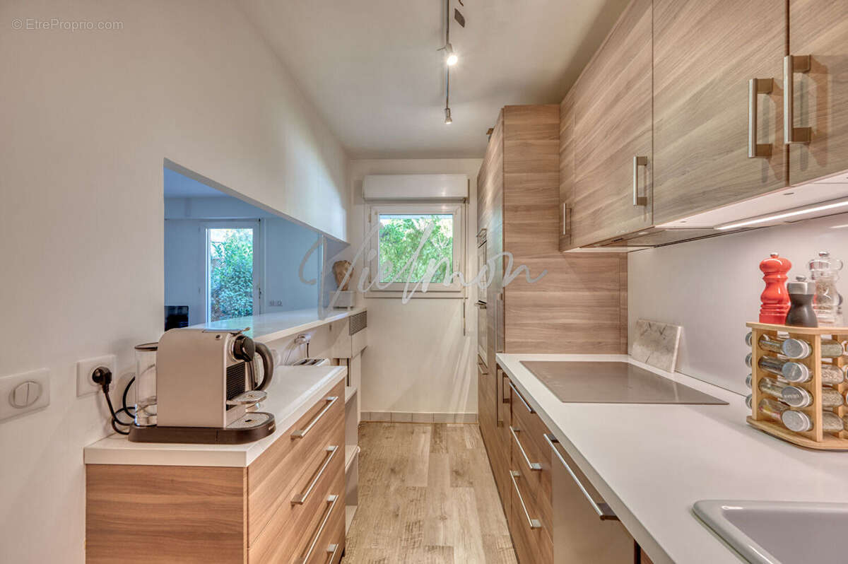 Appartement à ISSY-LES-MOULINEAUX