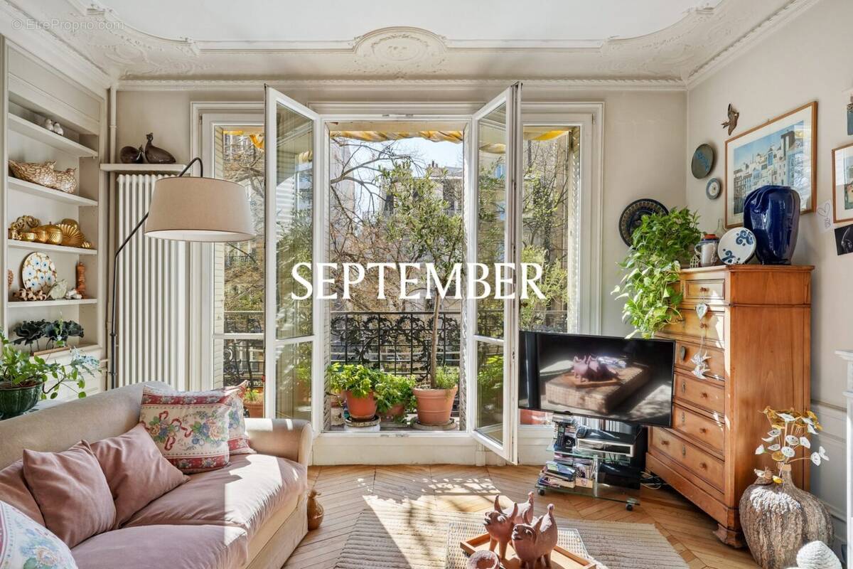 Appartement à PARIS-7E