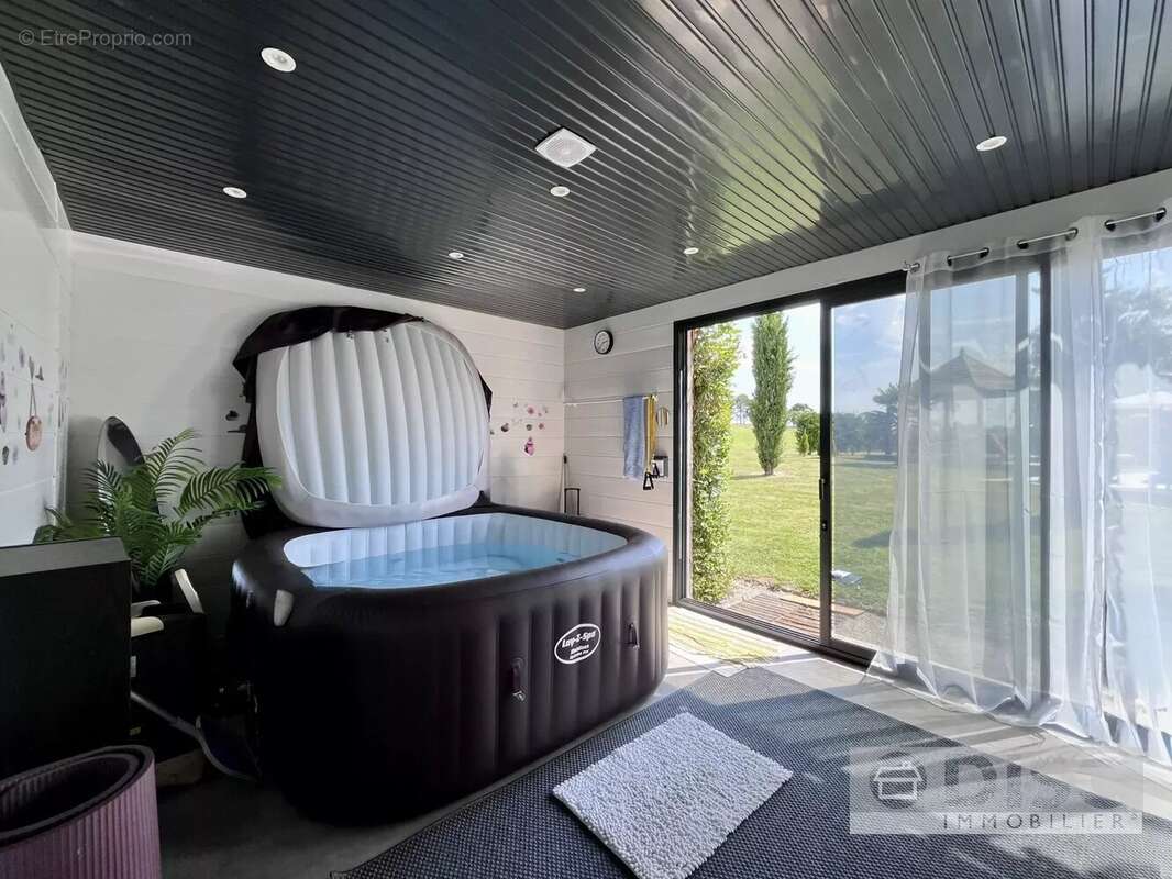 Propriété avec piscine chauffée et plus de 2 ha de terrain – proche Figeac - photo 13