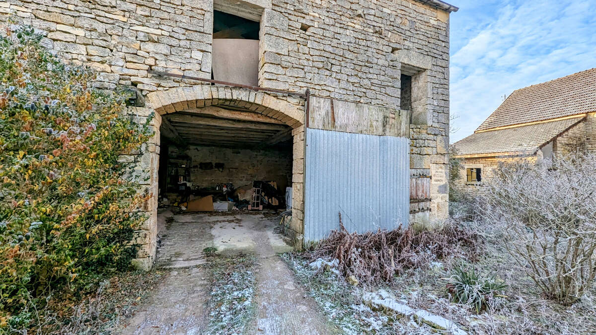 Maison à SENNEVOY-LE-BAS