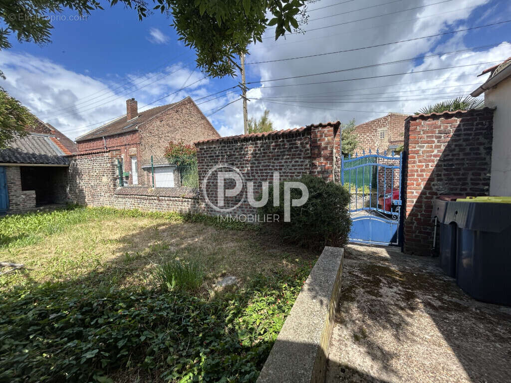 Appartement à FOUQUIERES-LES-LENS