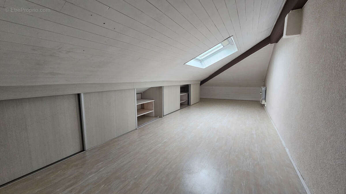 Appartement à DOUVAINE
