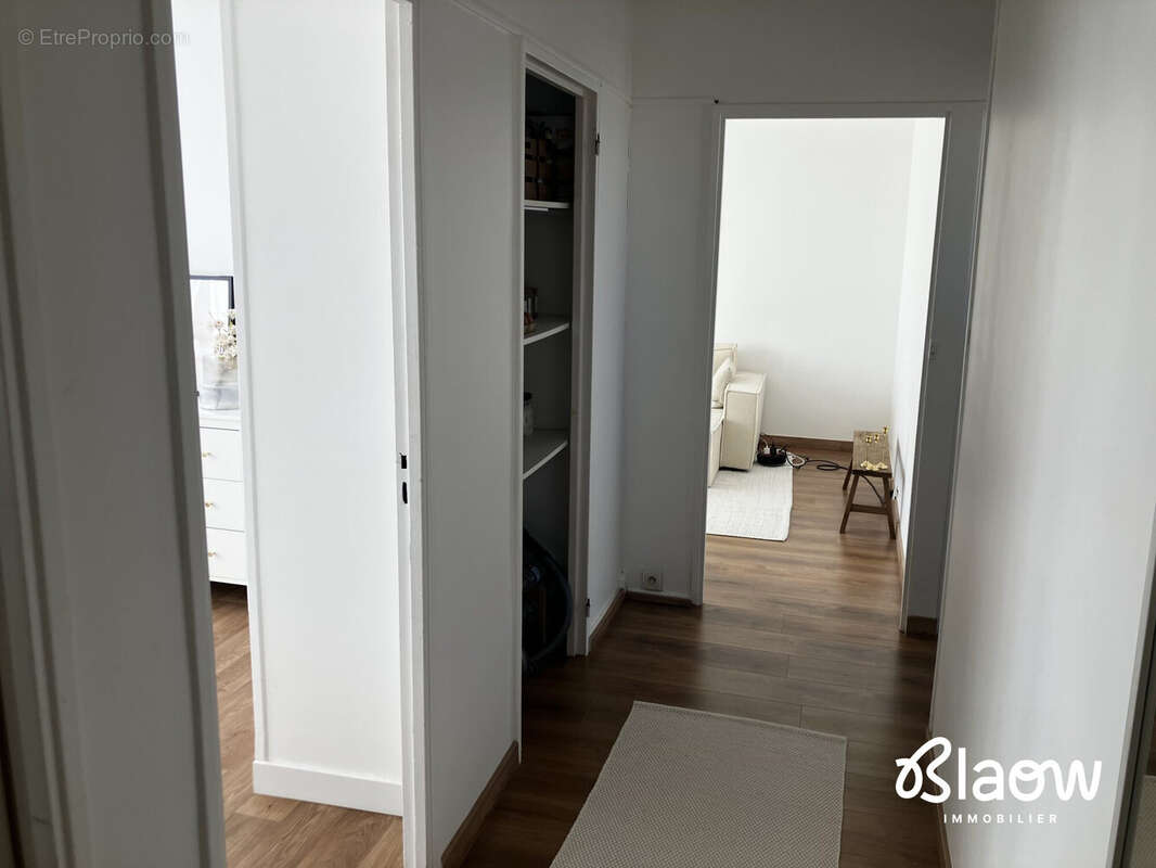 Appartement à MEYZIEU