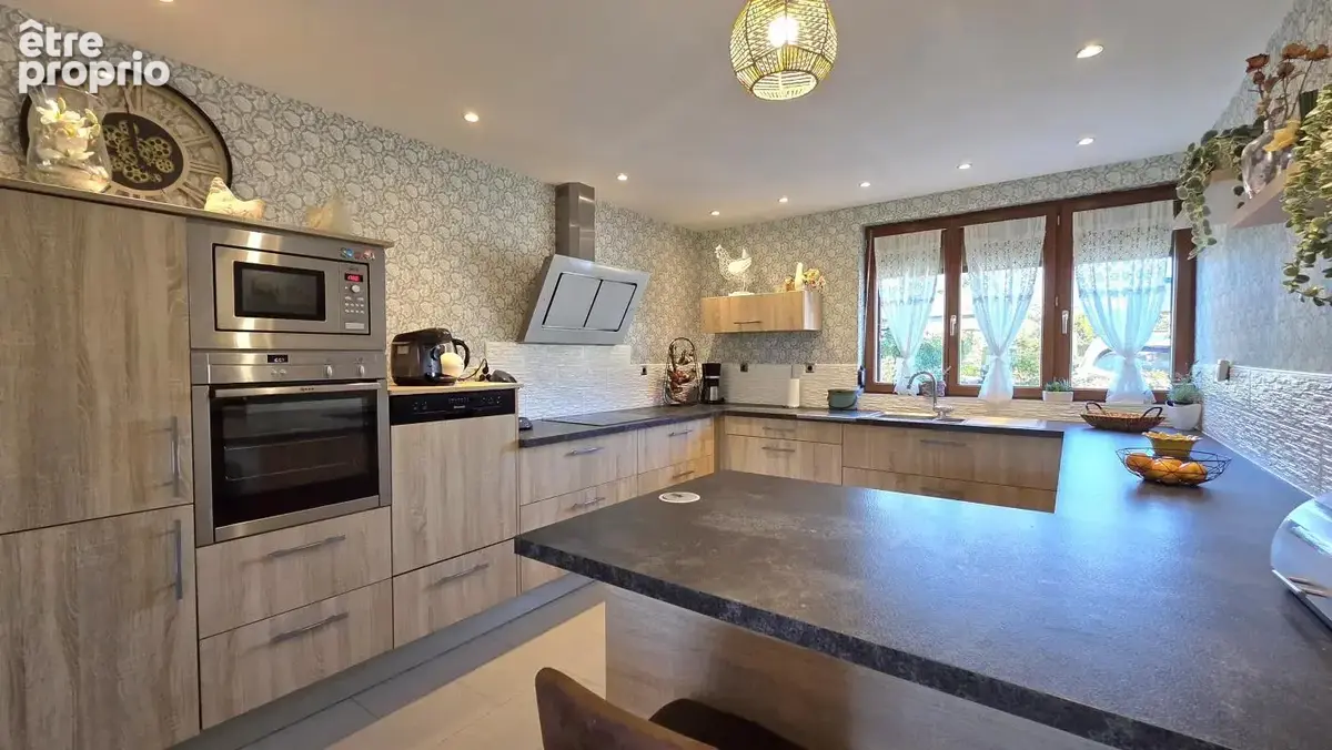Magnifique propriété comprenant une maison et un logement de plain pied, à Wallers-en-Fagne - photo 9