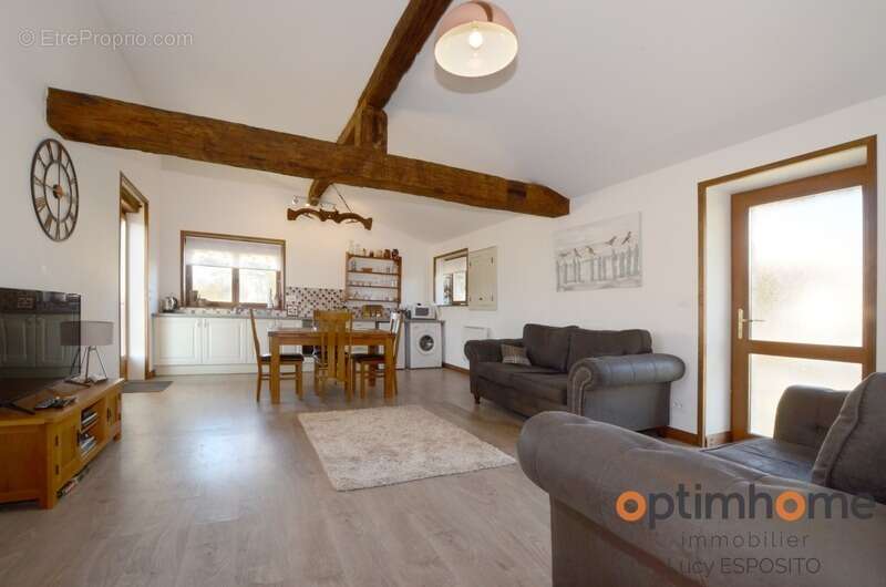 Maison à MAUPREVOIR