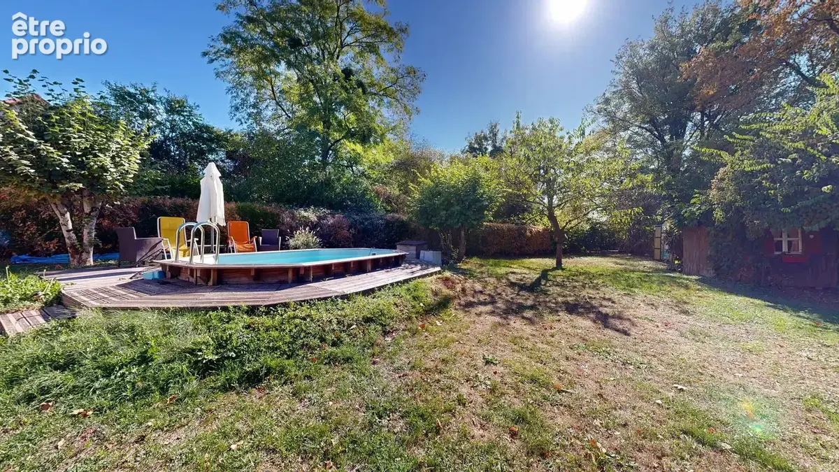 Evans - maison t6 avec piscine et annexes sur terrain de 12 ares - photo 13