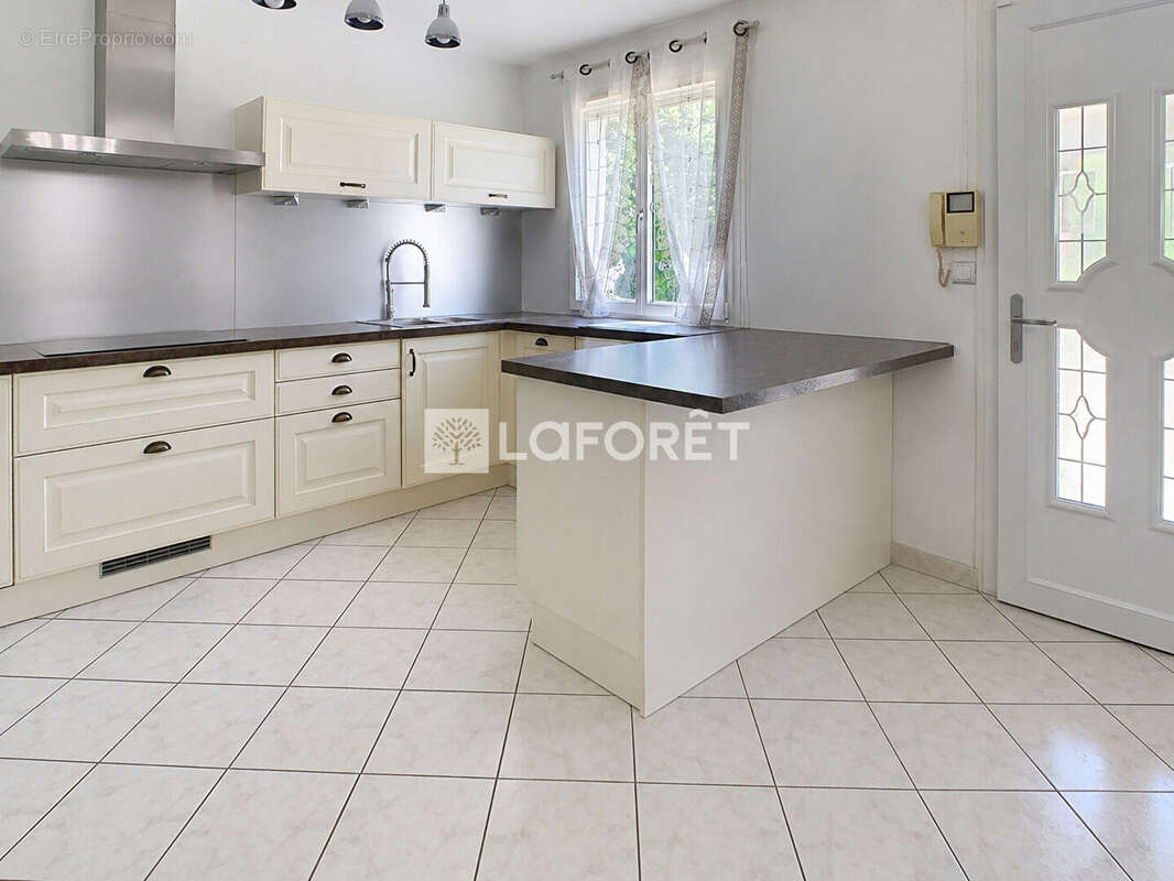Maison à ENSUES-LA-REDONNE