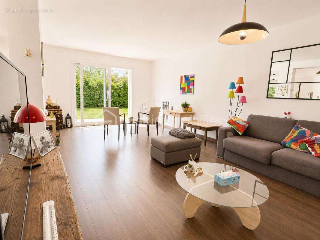 Coup de cœur ! Maison individuelle de 144 m² avec 4 chambres, sous-sol complet et terrain - photo 2