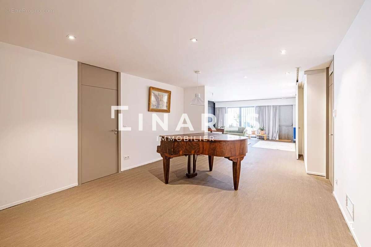 Appartement à MARSEILLE-7E