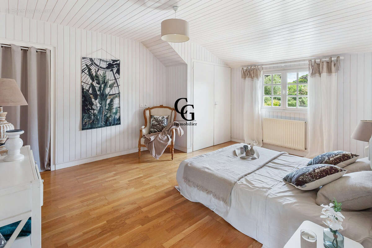 Maison à SAINT-SEBASTIEN-SUR-LOIRE