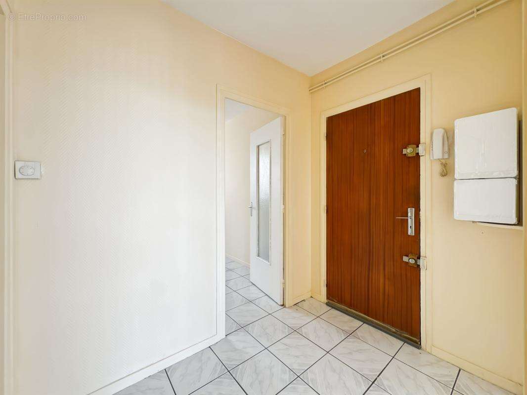 Appartement à ROMANS-SUR-ISERE