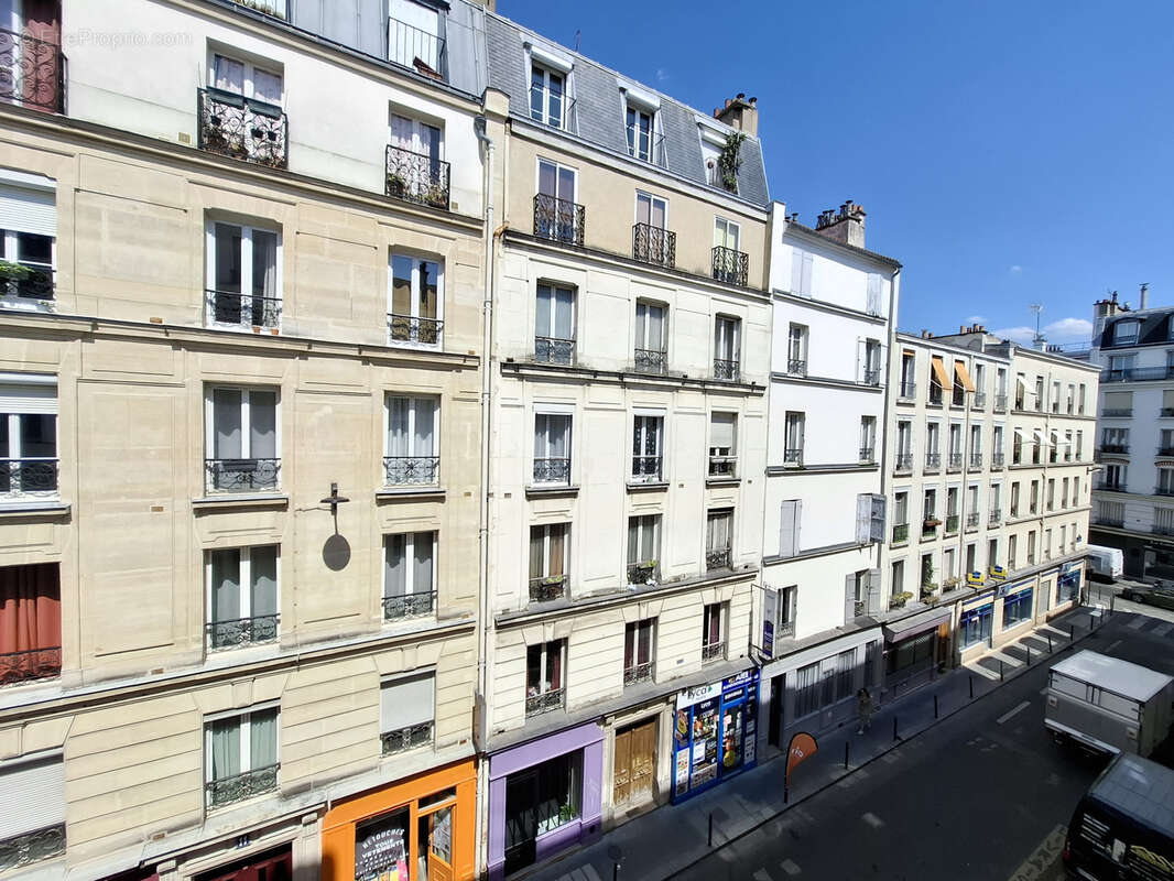 Appartement à PARIS-14E