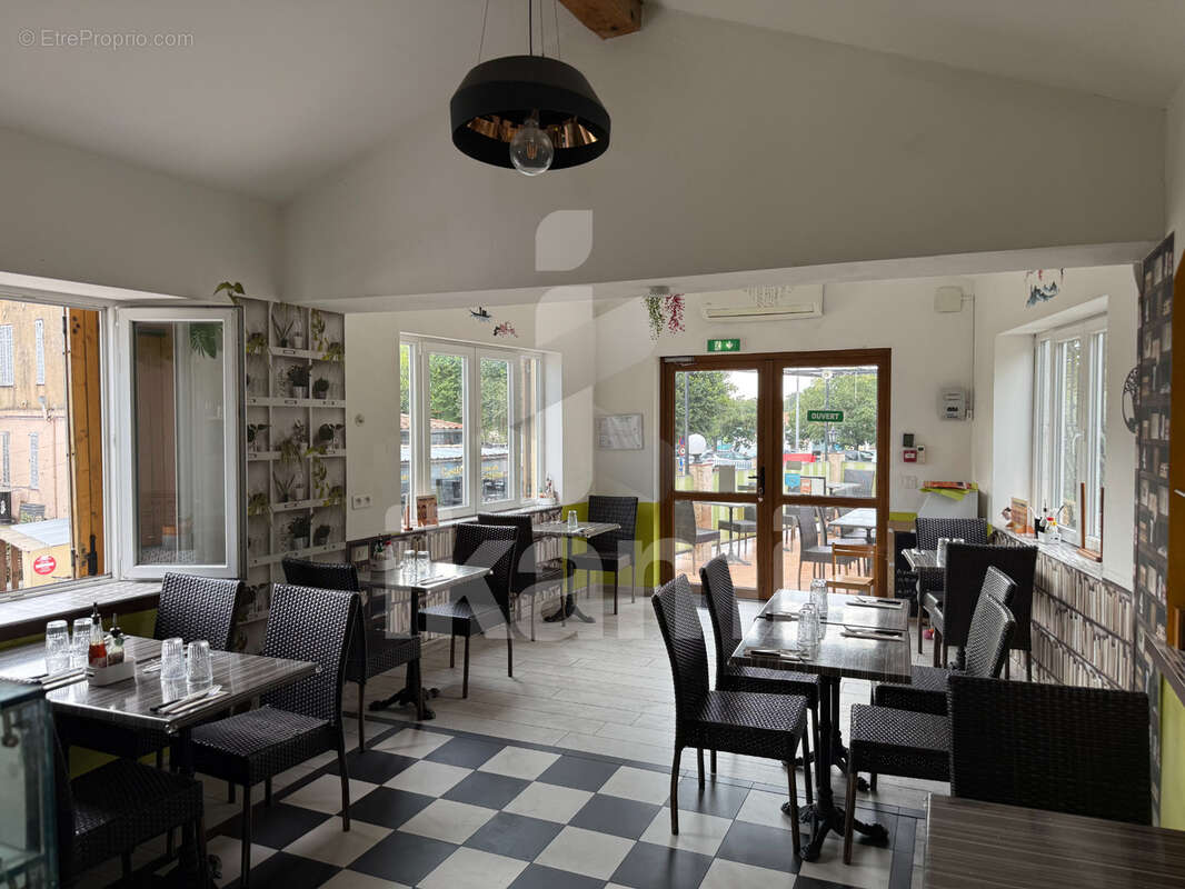 Appartement à CHATEAUNEUF-GRASSE